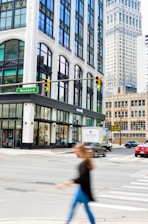 A friendly Detroit native helping a newcomer find a cozy apartment in Dallas.