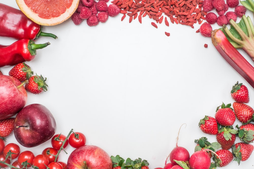 Frutas y verduras en la mesa