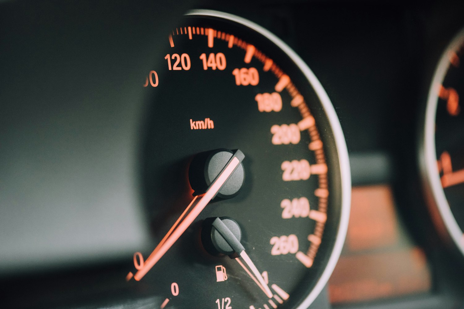 speedometer to illustrate speed
