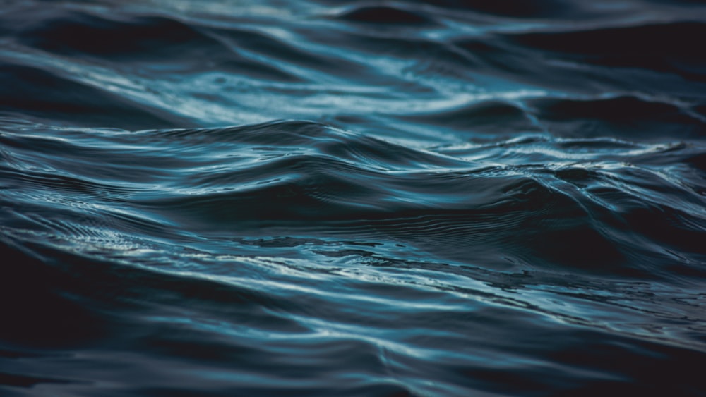 Foto de ondulações de água