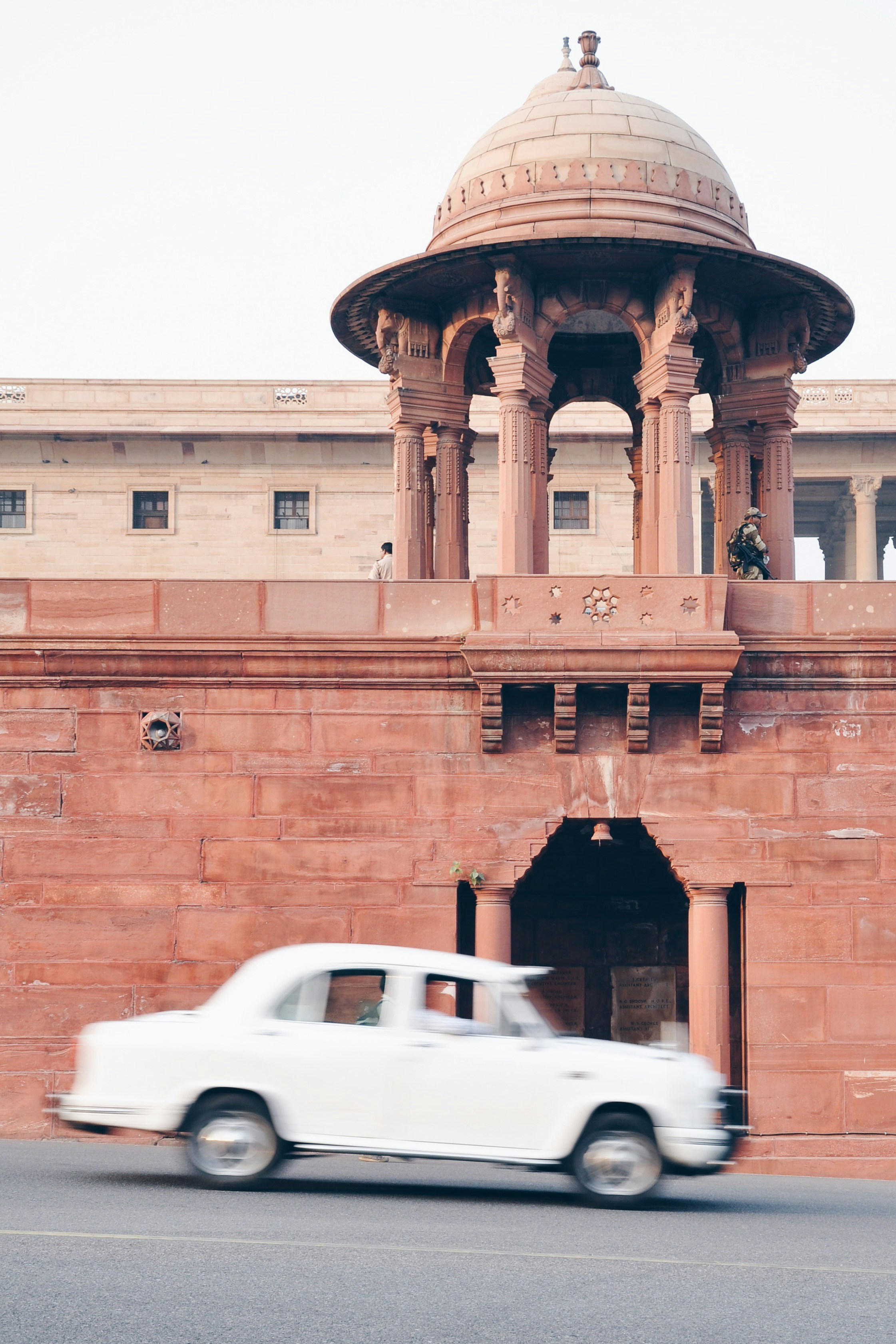 Arriving to India for the first time is always tricky and i experienced a lot of emotions first several days. But anyway, i took some nice pics including this one.
