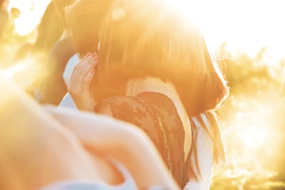 Thumbnail capturing an intimate scene with natural lighting and relaxed mood.