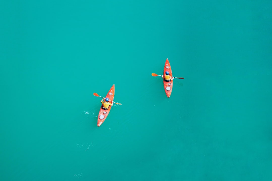 Photo de kayak par Nil Castellví