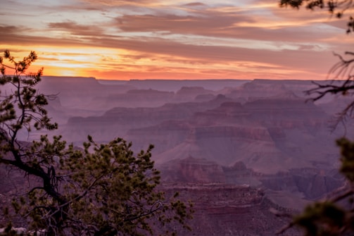 A panoramic view of the stunning Srumbung canyon at sunset.
