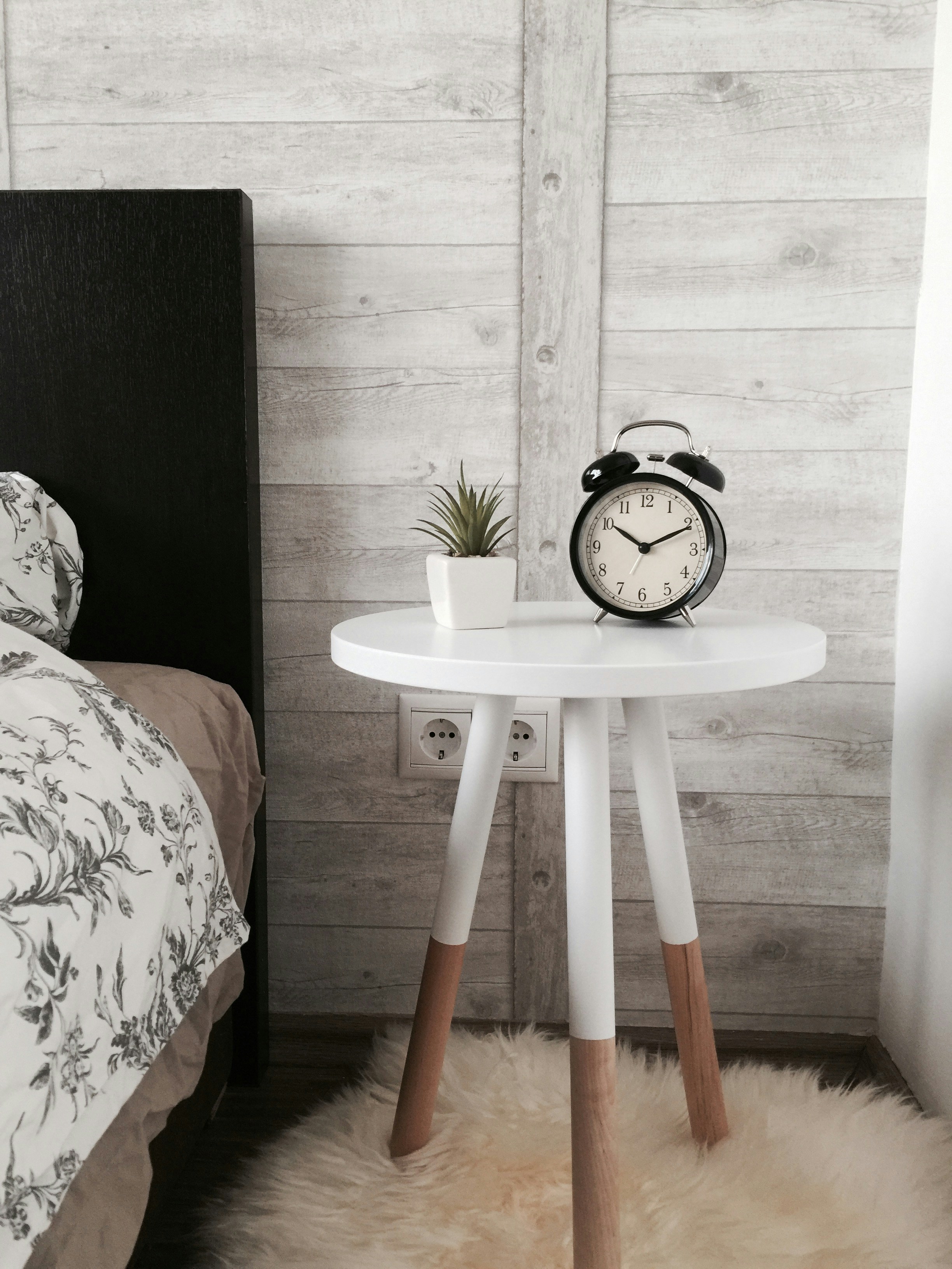 Are Wedge Pillows Good For Watching TV Or Reading In Bed?