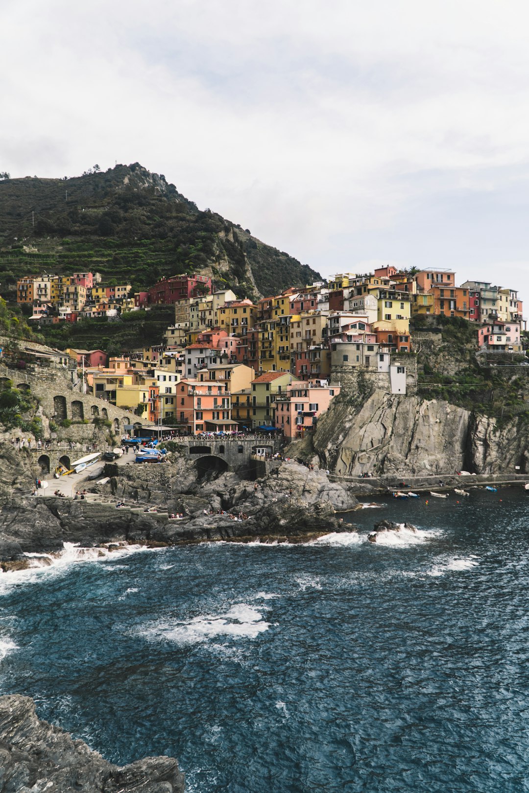 travelers stories about Town in Manarola, Italy