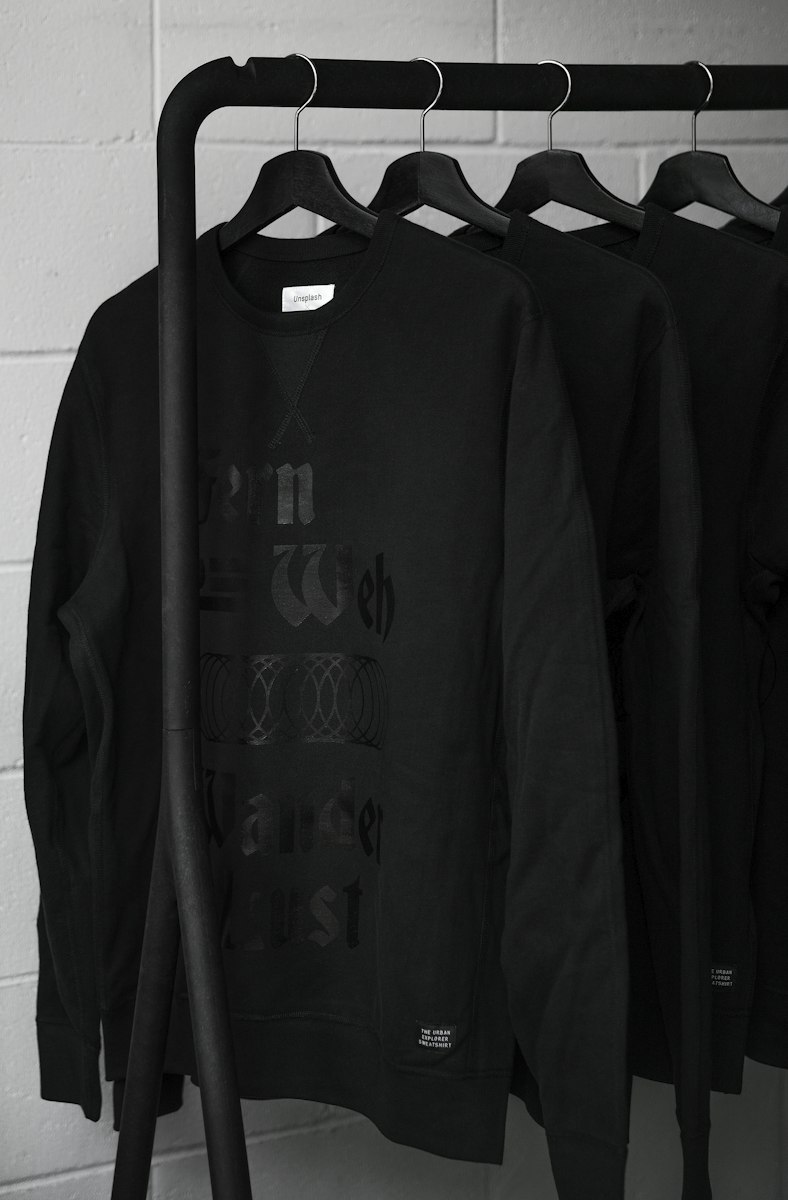 Essential Crewneck