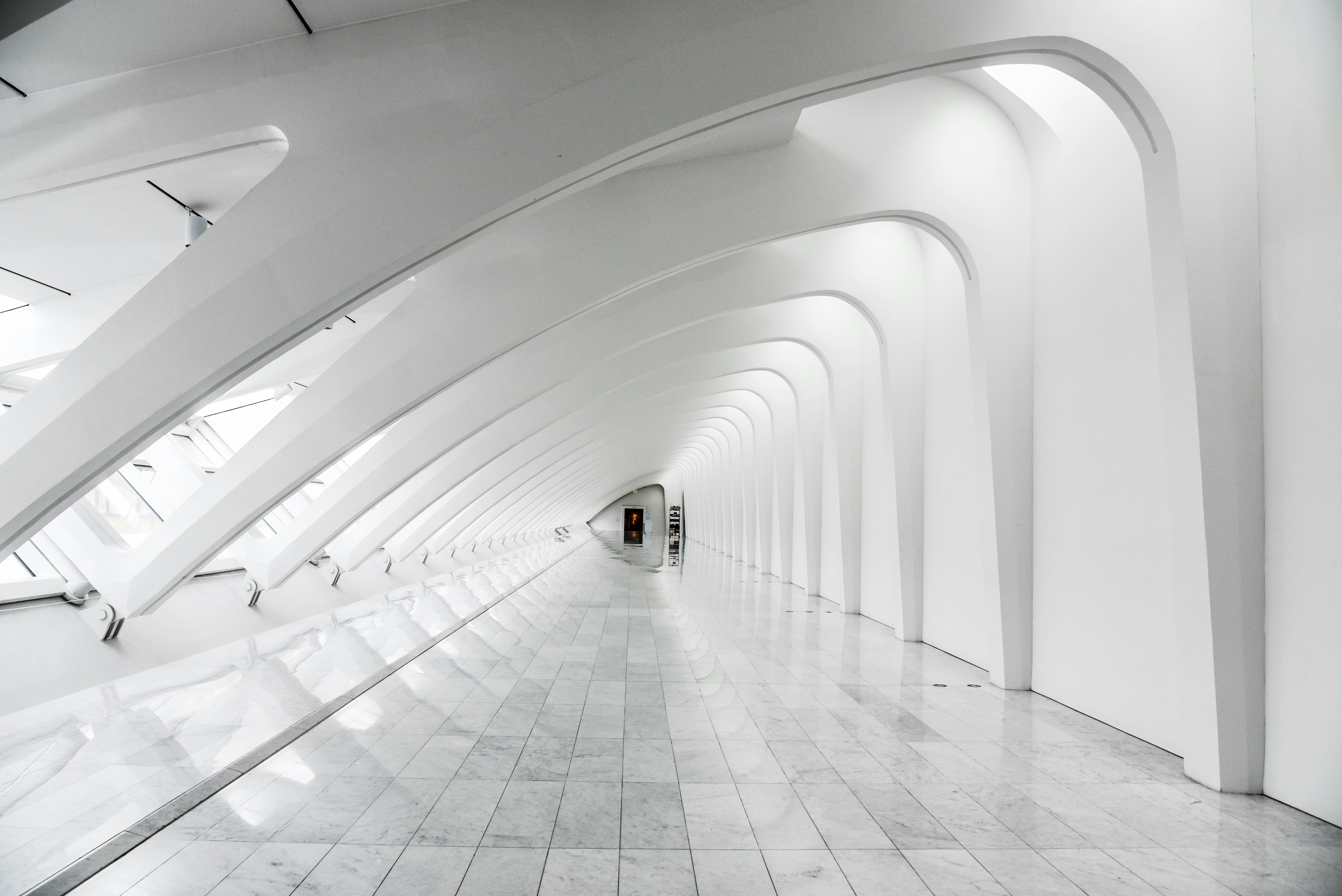 great photo recipe,how to photograph modern white corridor; photo of white painted building