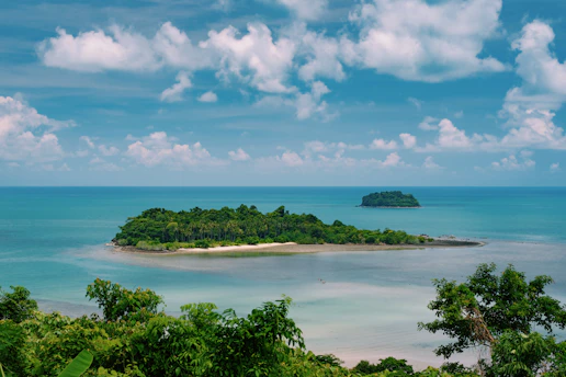 tree-covered islands during daytime aerial photo