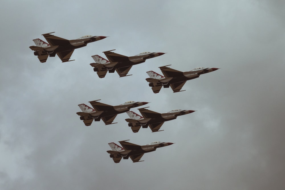 Sechs Kampfjets