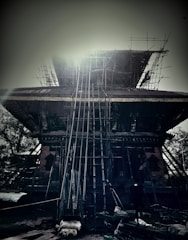 A vibrant image of the ongoing temple construction.