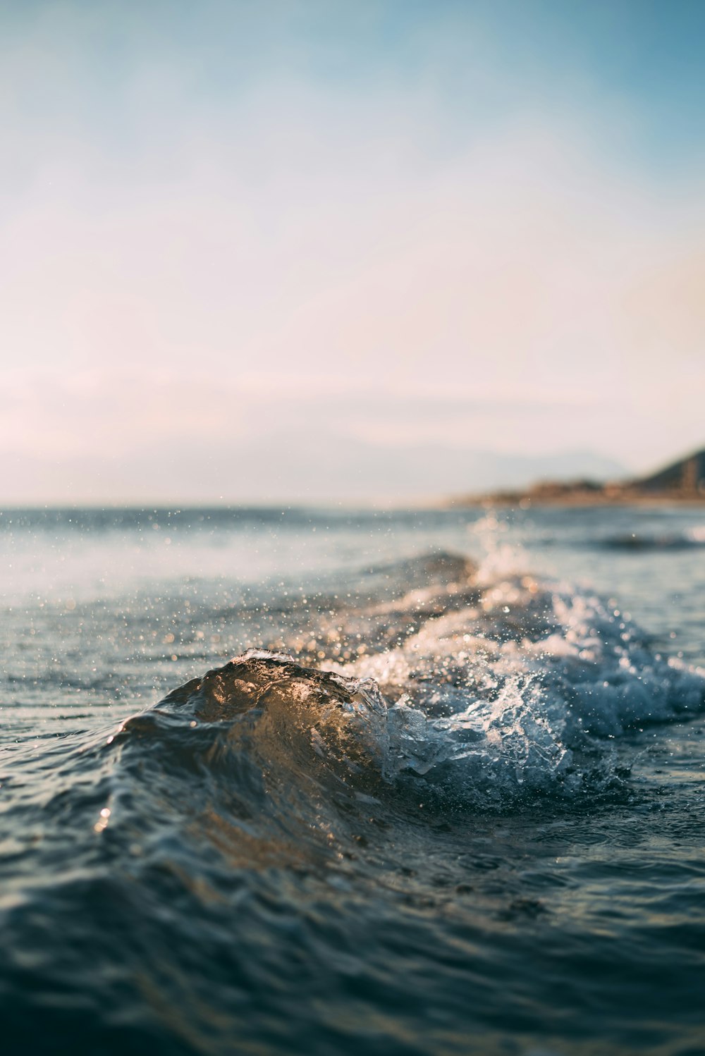 onda dell'oceano in spiaggia