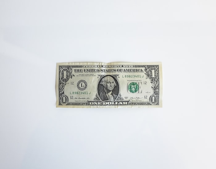 Canadian dollar rises above 80 cents U.S., TSX relatively flat