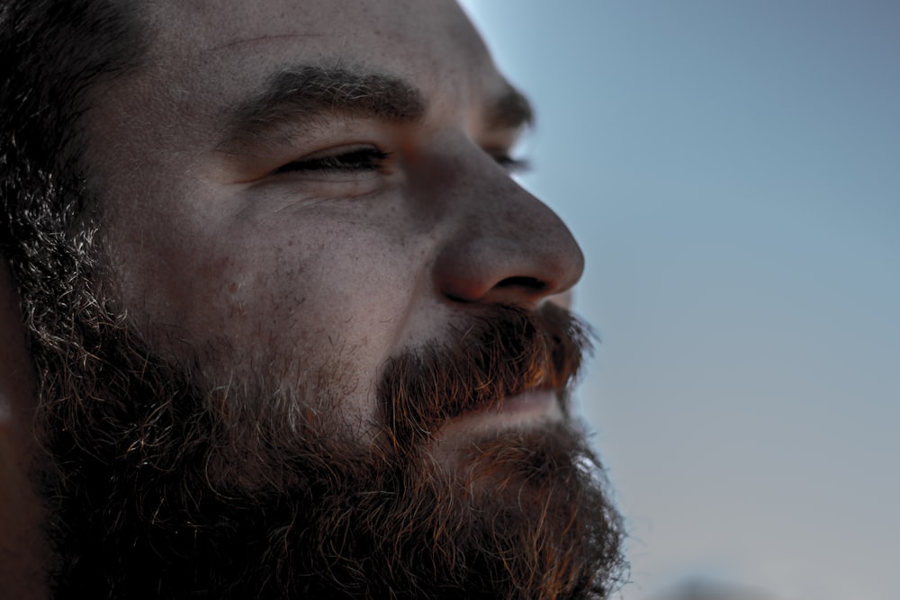 closeup photo of bearded man