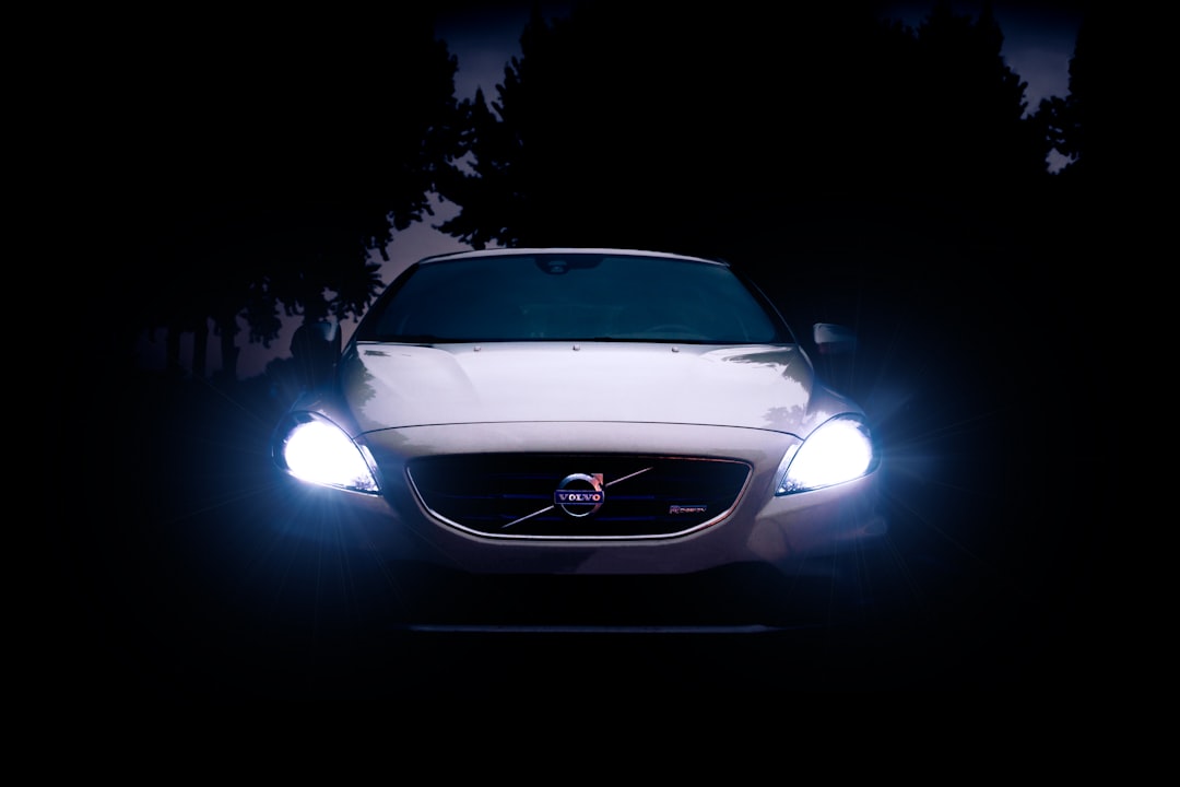 Volvo V40 night shot