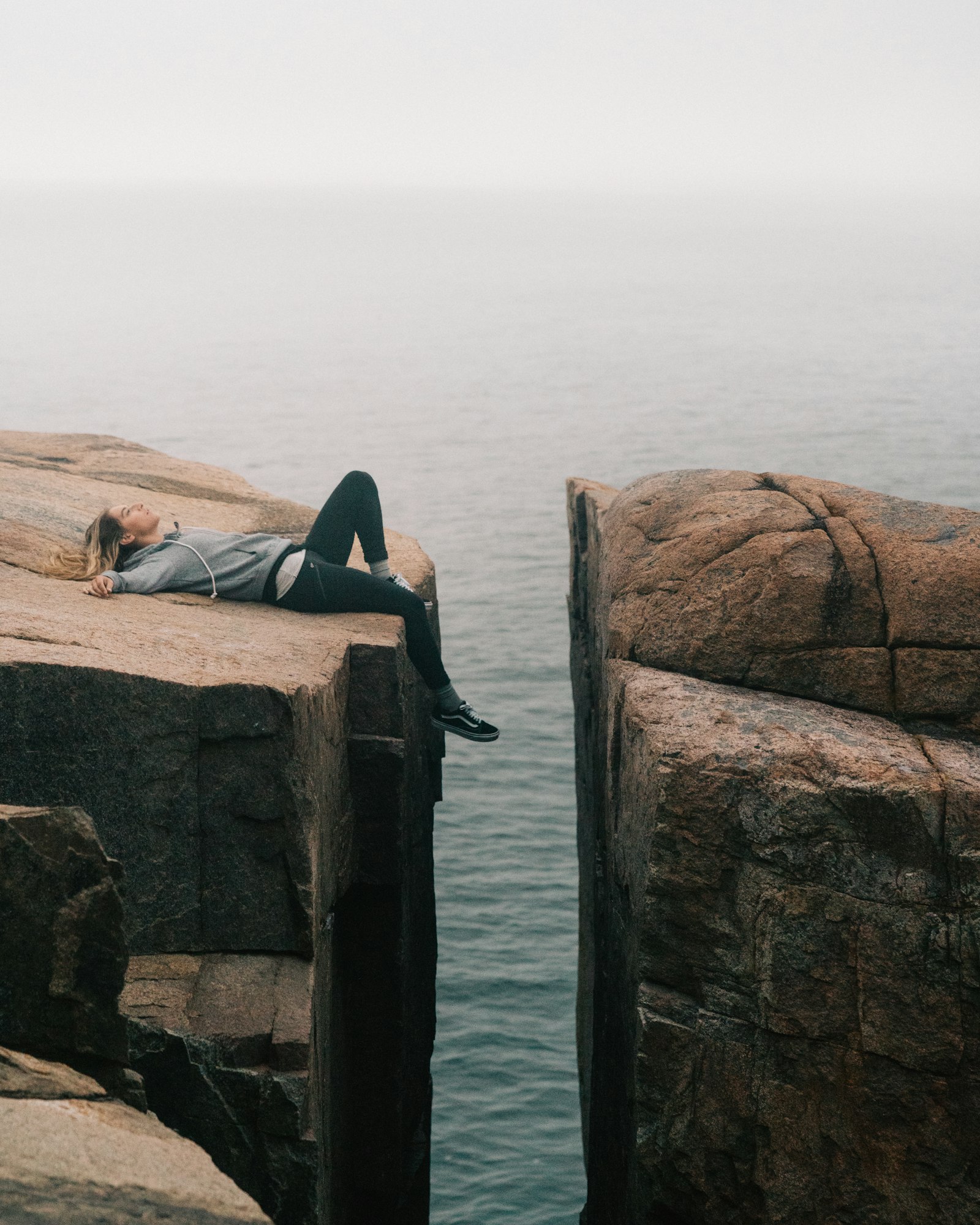 Sony a7R II + Sony FE 24-70mm F2.8 GM sample photo. Woman lying on top photography