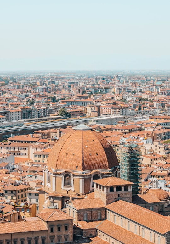 Florence things to do in Via de' Tornabuoni