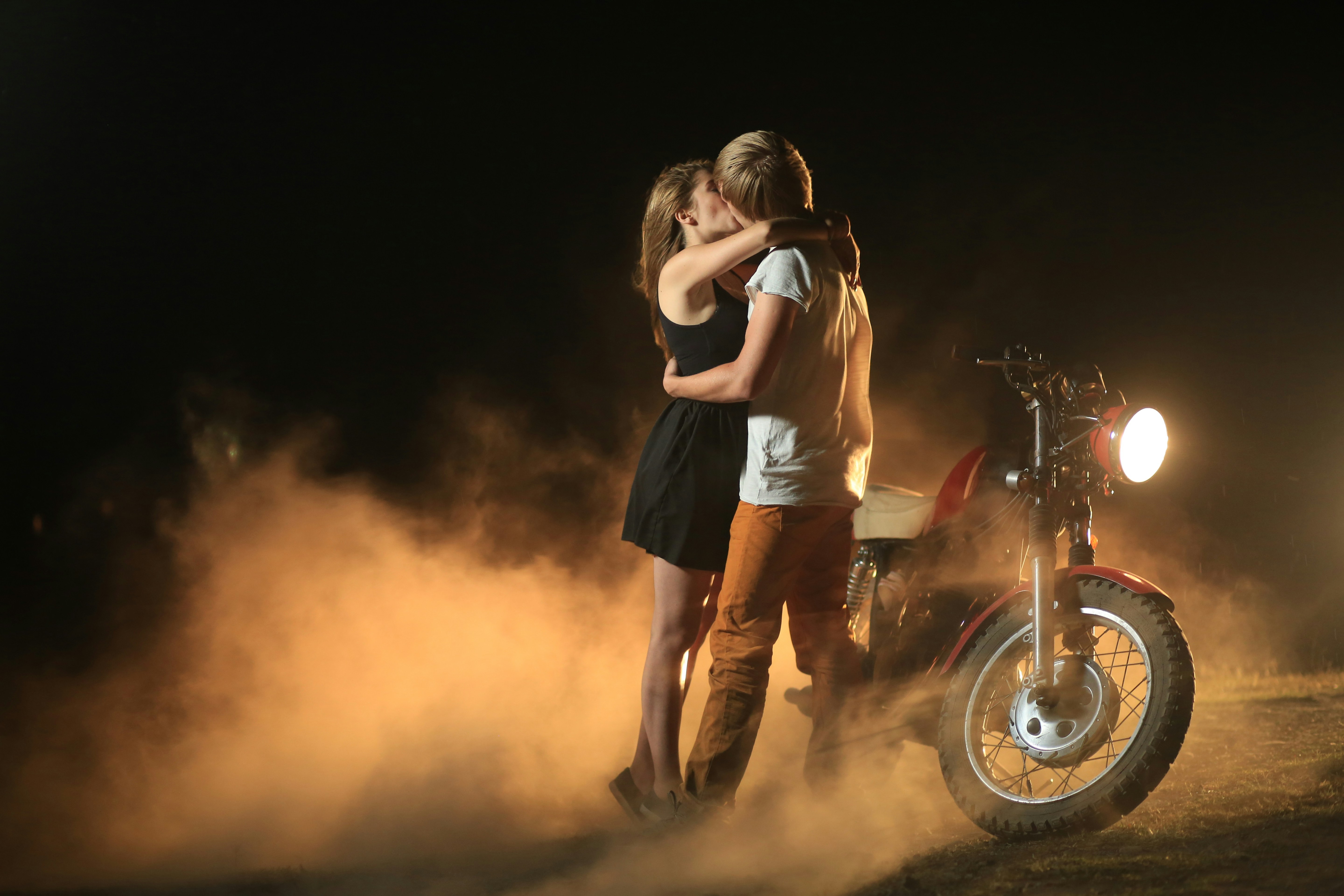 VJS52: Thalaivan Thalaivii - A Gritty Romance Unveiled