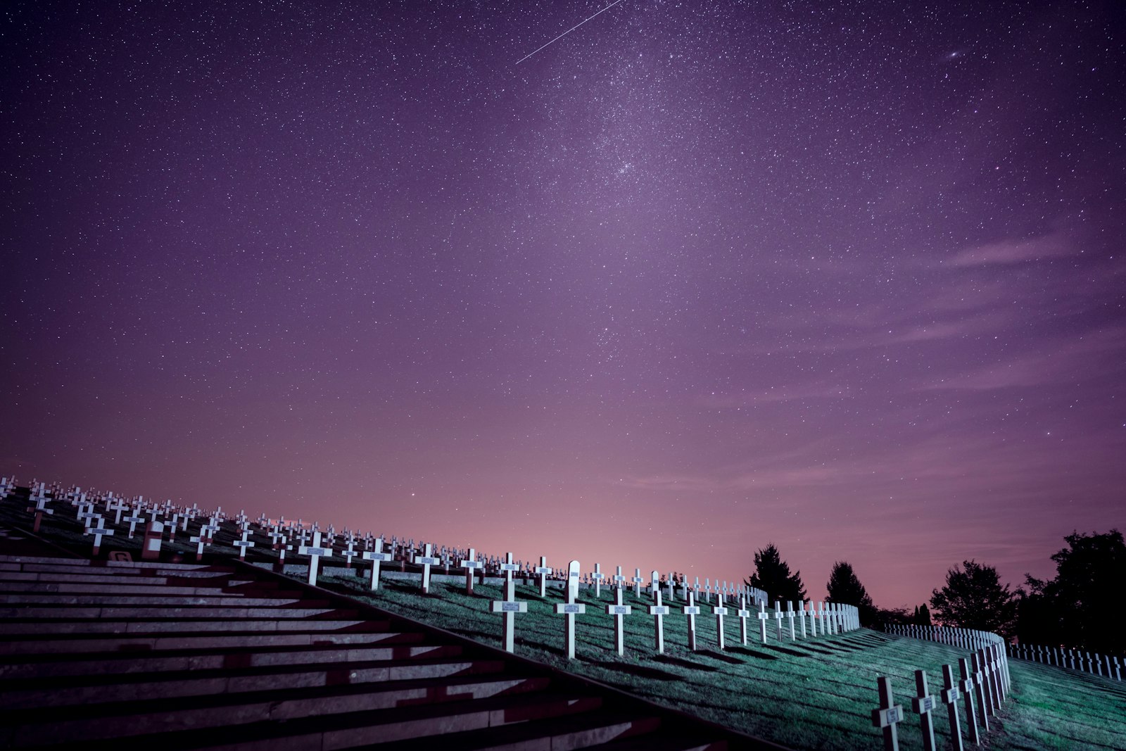 Sony a7R II + ZEISS Batis 25mm F2 sample photo. Cemetery under starry sky photography