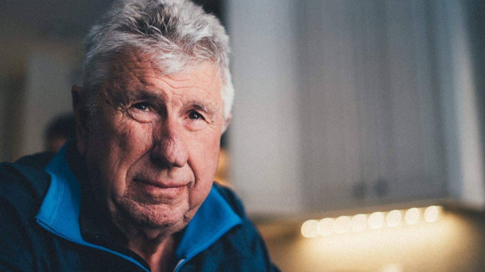 Gray Hair Pictures Download Free Images On Unsplash