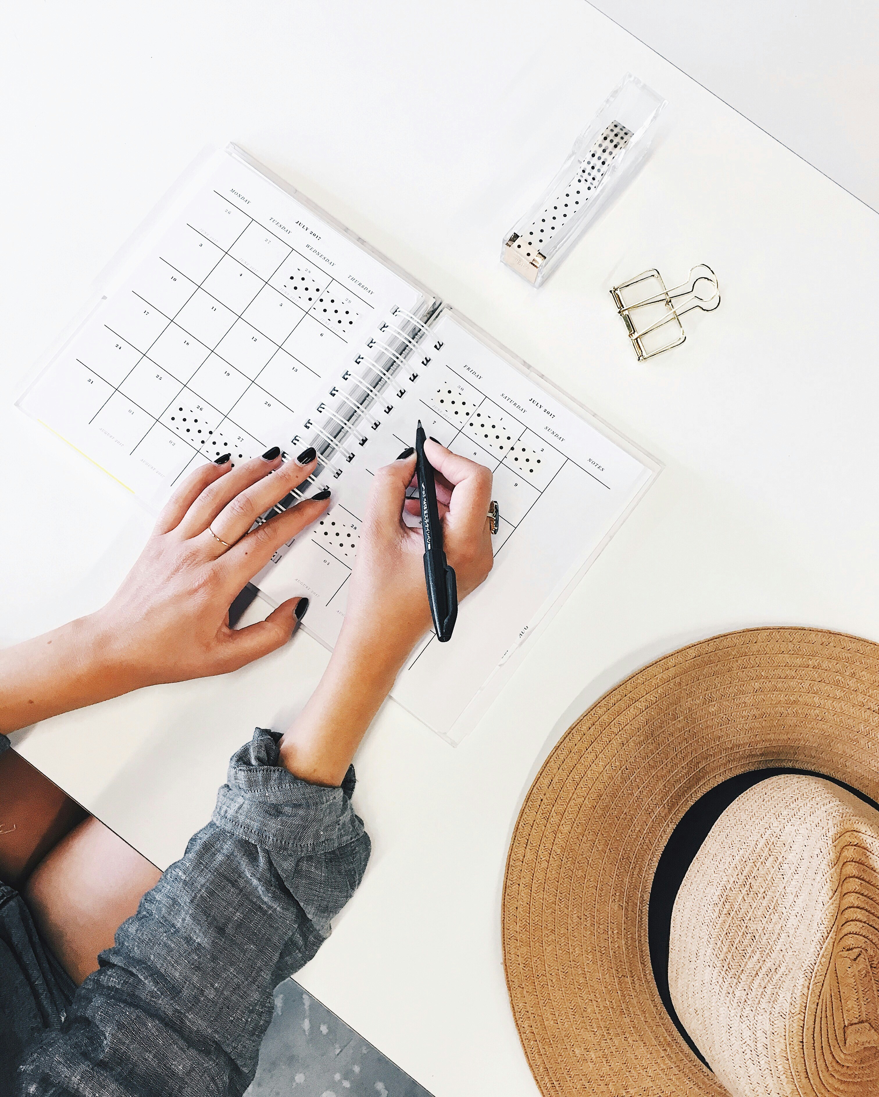 What Are Some Steps To Become An Online Event Planner And Organize Virtual Events?