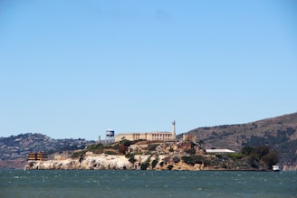 Alcatraz Prison photo during daytime