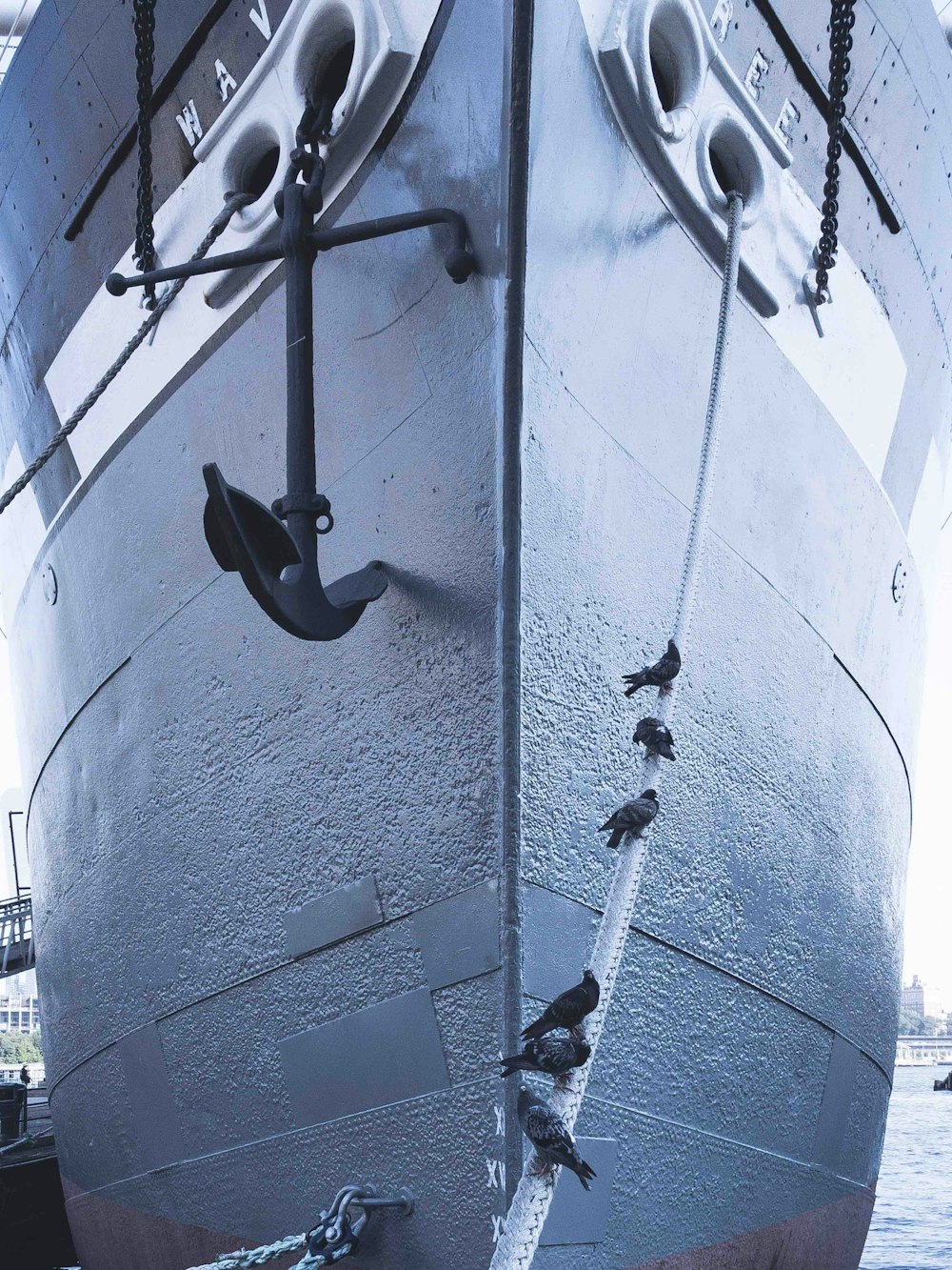 Foto des Schiffes aus einem niedrigen Winkel