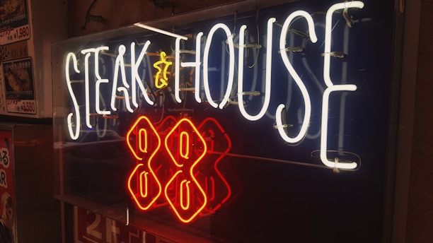"Marca tu restaurante con branding digital único y cautivador."