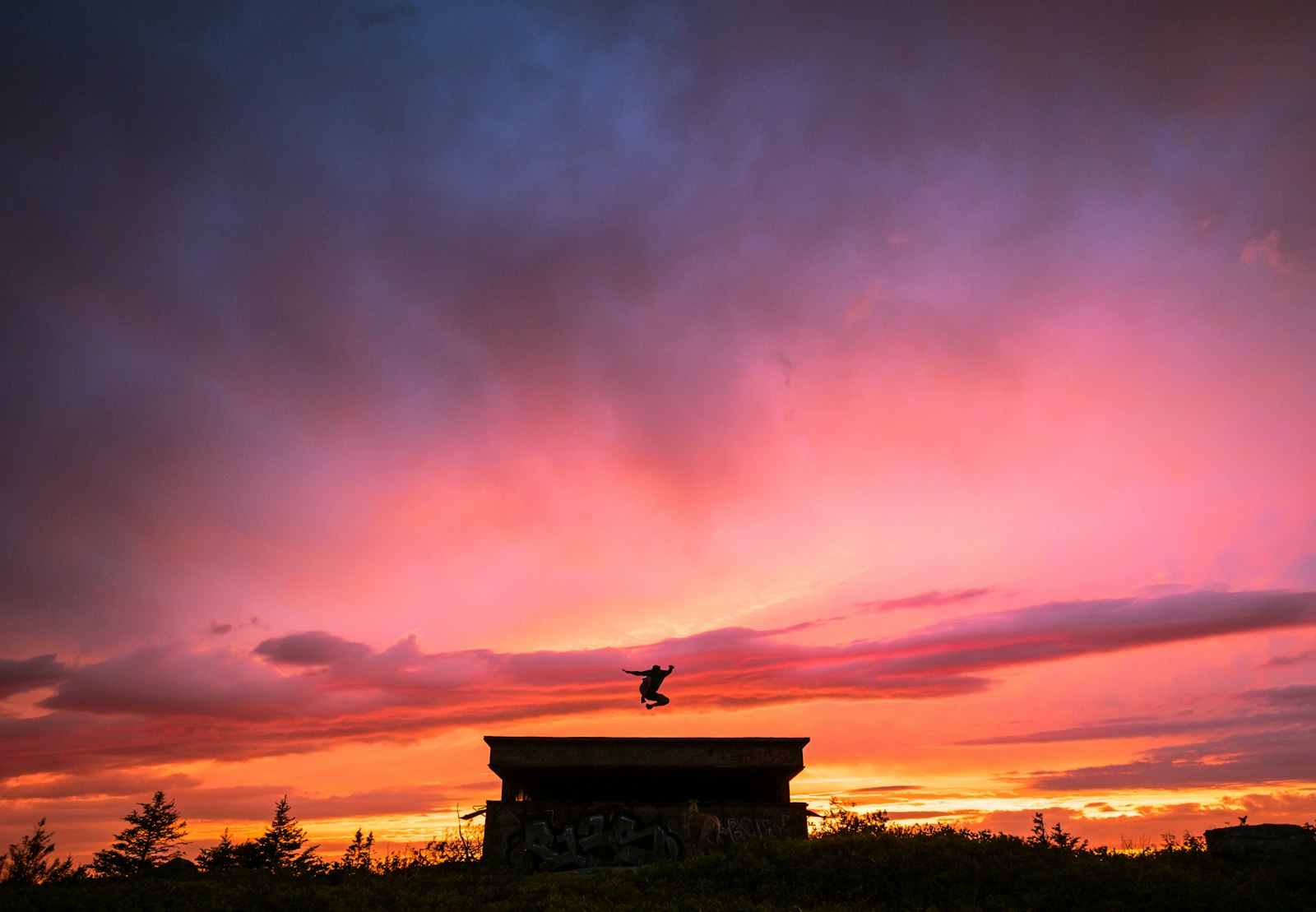 Fujifilm XF 14mm F2.8 R sample photo. Silhouette photograph of man photography