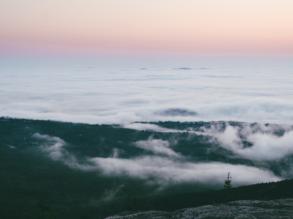 Photographie de mer de nuages