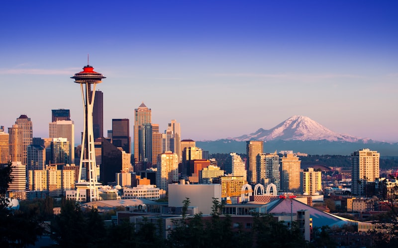 Seattle skyline with Space Needle and Mount Rainier