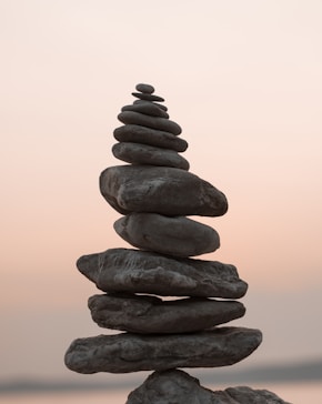 closeup photography of cairn stone