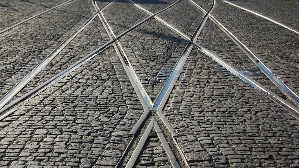 Rails de train gris