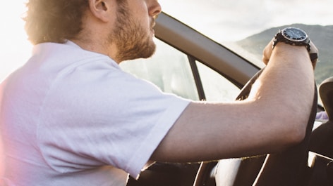 I consigli del Web salvano i consumatori e promuovono le migliori occasioni auto usate