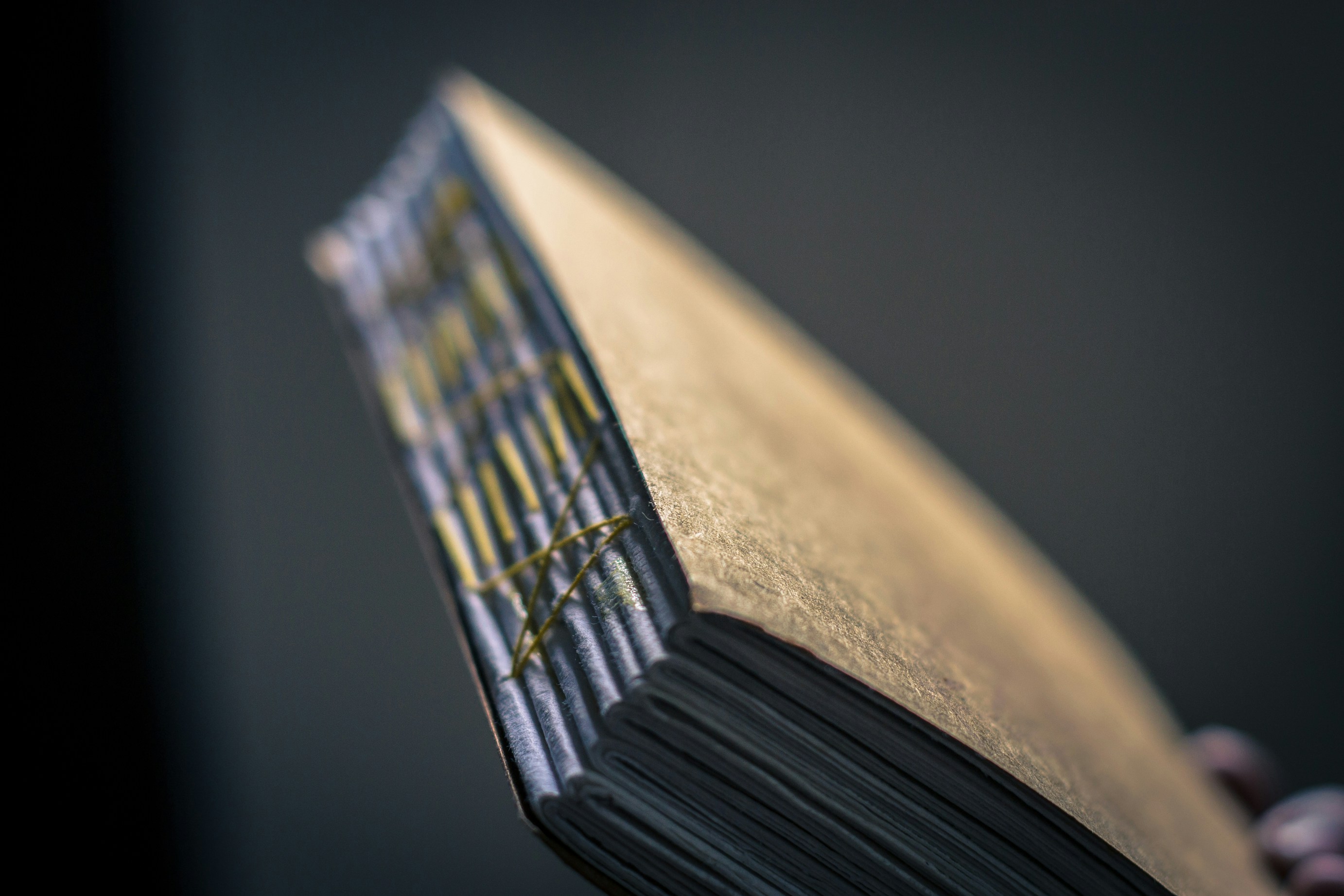 How to Print Your Own Book: 6 Sites and Tips for 2025