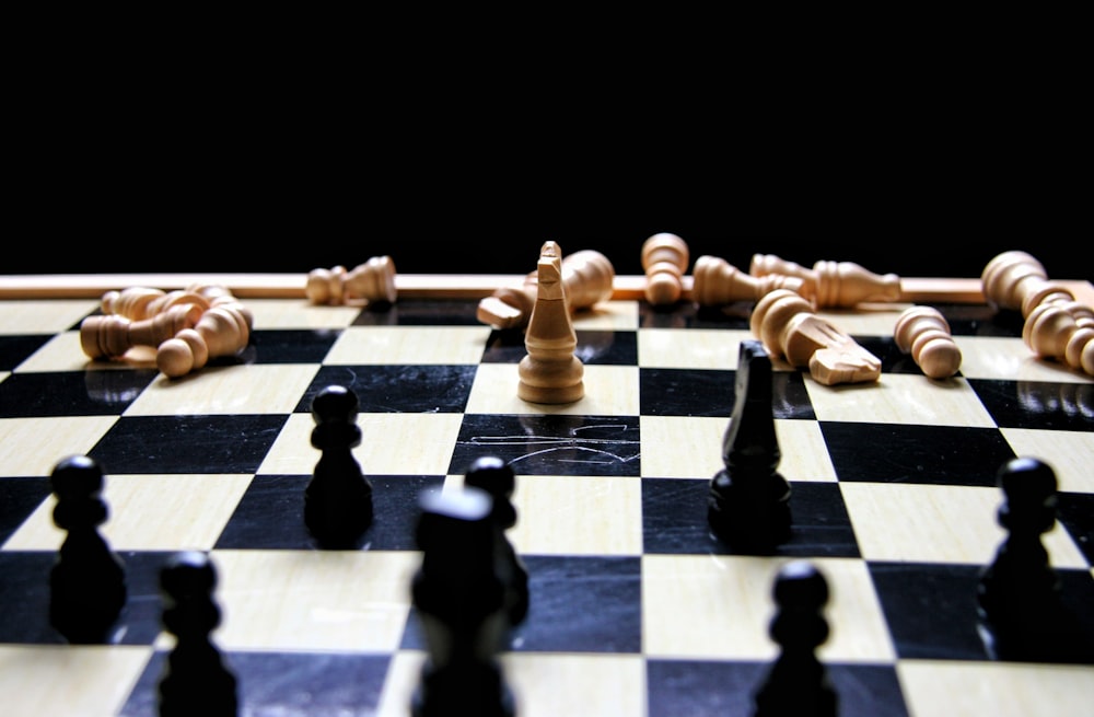 A chess board with pieces of chess on it photo – Chess Image on Unsplash