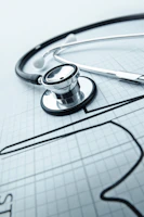 Icon of a stethoscope highlighting a comprehensive health screening package