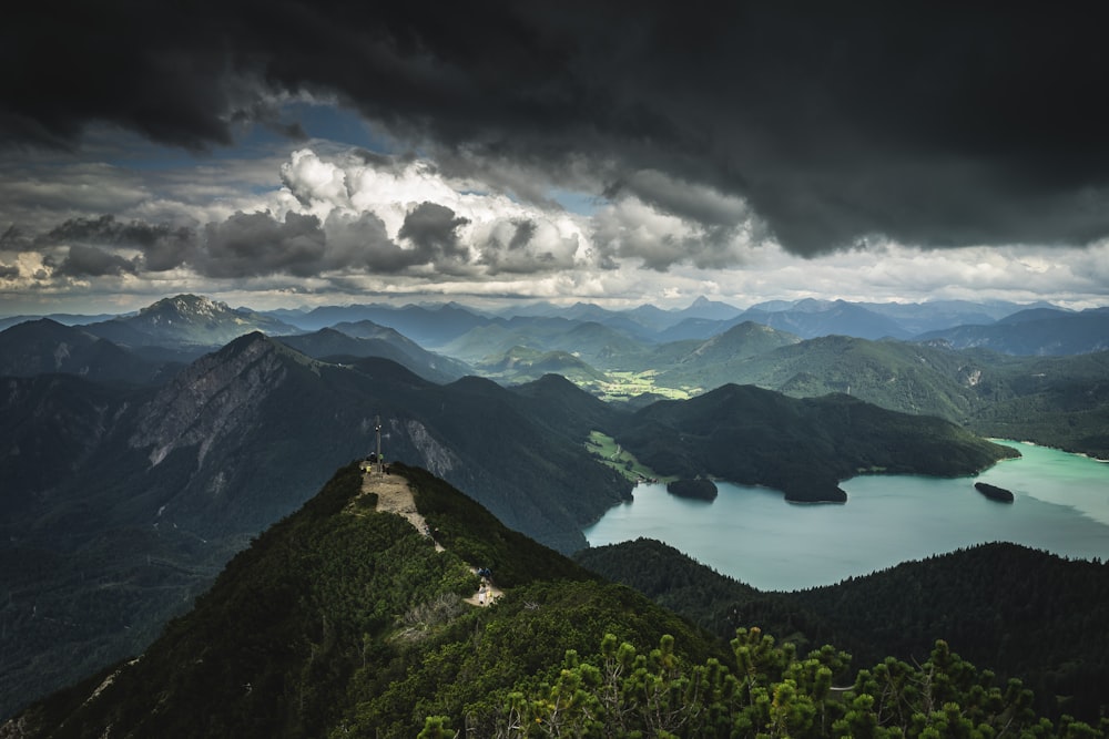 lake between mountains