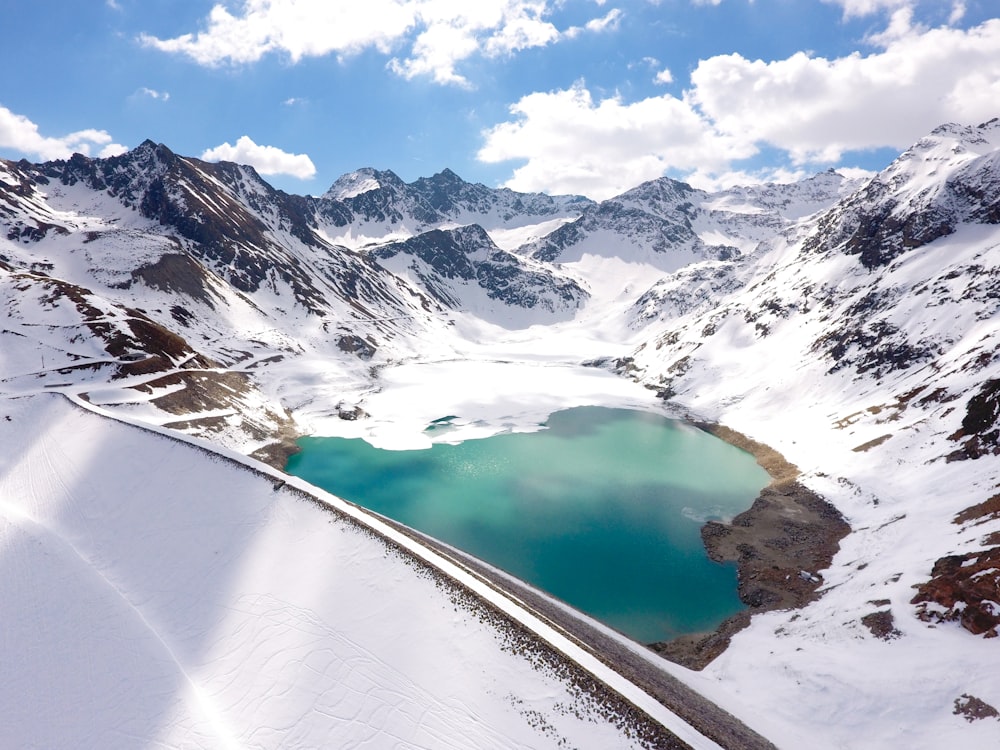 Veduta aerea dello specchio d'acqua