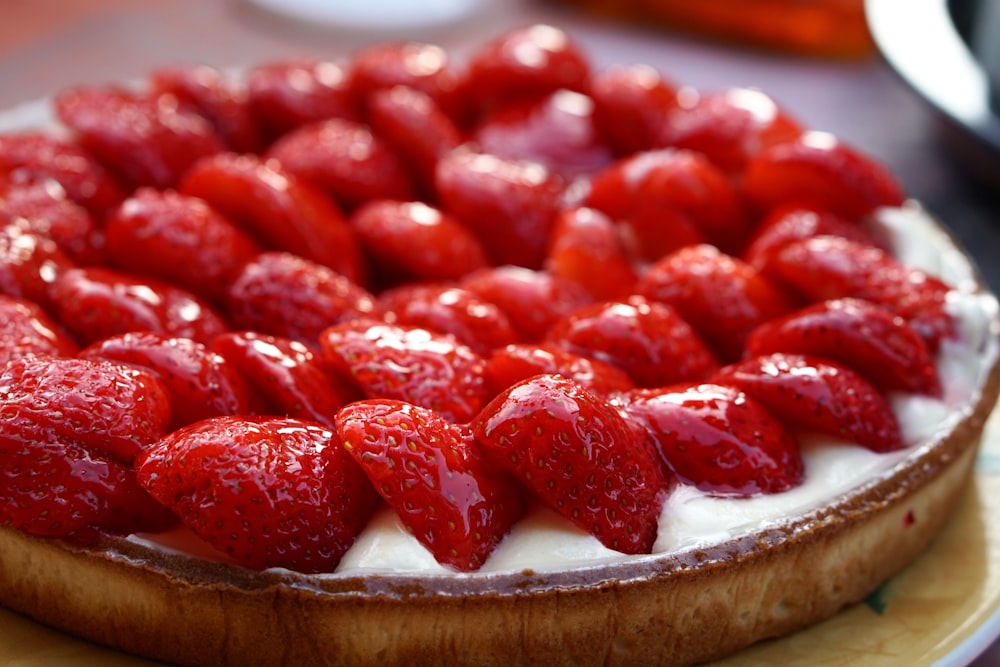 Photographie sélective de la tarte aux fraises
