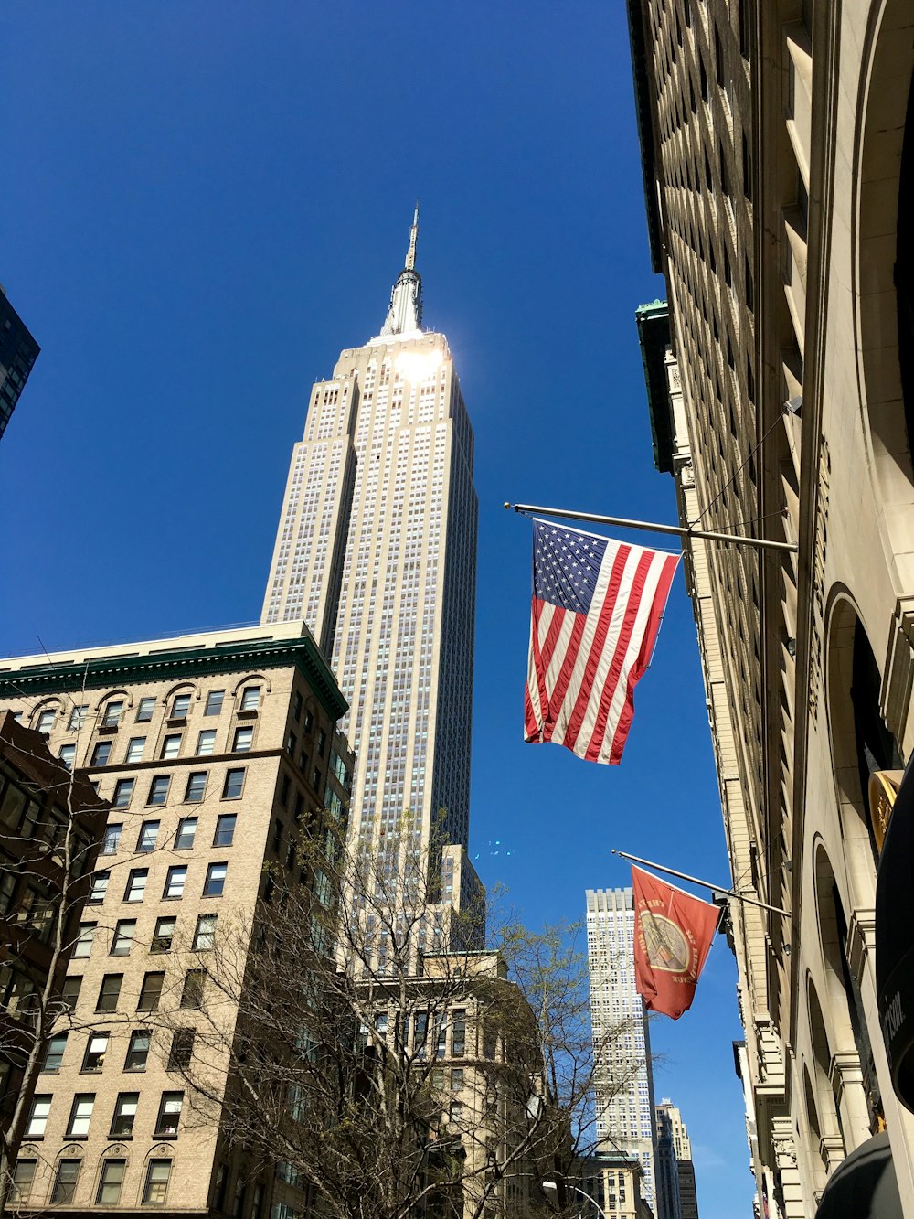 vista de hombre del Empire State Building