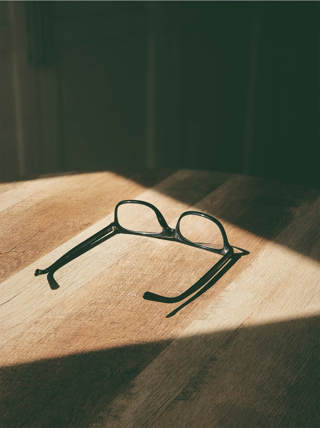 black framed eyeglasses