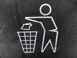 litter signage