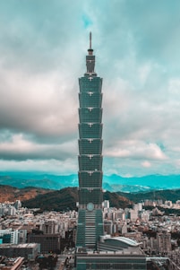high rise tower during daytime