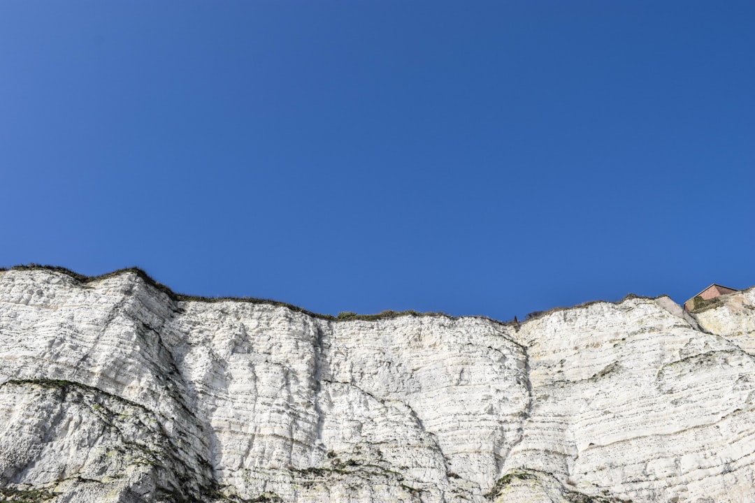 travelers stories about Badlands in White Cliffs of Dover, United Kingdom