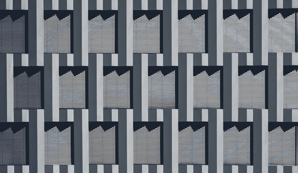 gray digital wallpaper