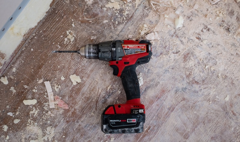 20V Cordless Drill Kit