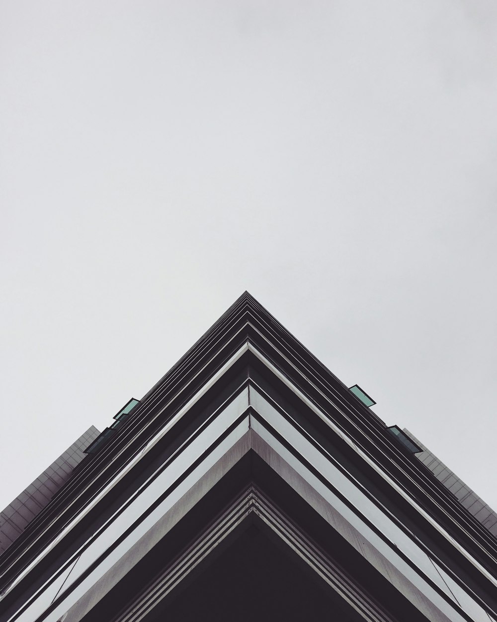 architectural photography of edge of building