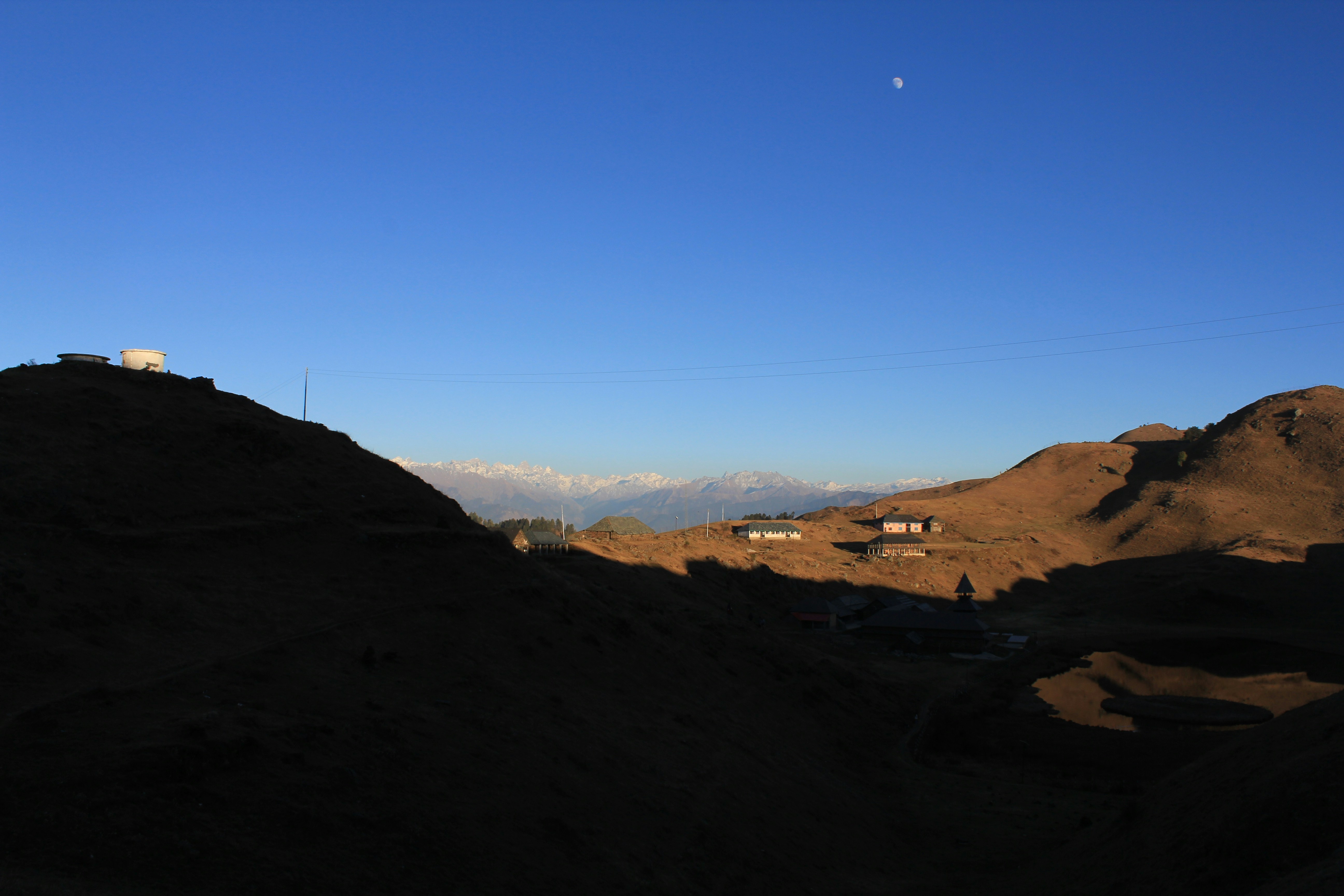 photo-1504195627905-cb2093044d6a?ixlib=rb-1.2.1&ixid=eyJhcHBfaWQiOjEyMDd9&auto=format&fit=crop&w=1500&q=80