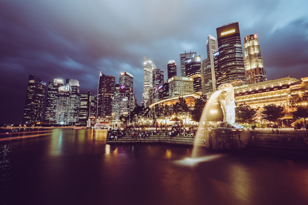 landscape photography of Merlion